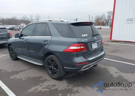 2015 Mercedes-Benz Ml 350 4Matic z USA, uszkodzony, nr VIN 4JGDA5HB4FA459497